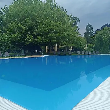 Lejlighed Kastelo Teraso Park Apartment With 25M Private Groundfloor Terrace *