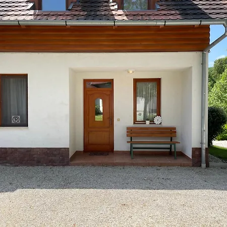 Kastelo Teraso Lägenhet Zalacsány