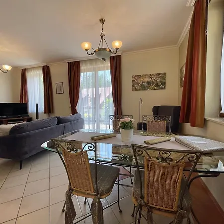 Lejlighed Kastelo Teraso Park Apartment With 25M Private Groundfloor Terrace Zalacsány