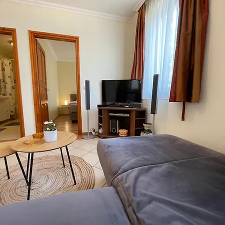 Lejlighed Kastelo Teraso Park Apartment With 25M Private Groundfloor Terrace