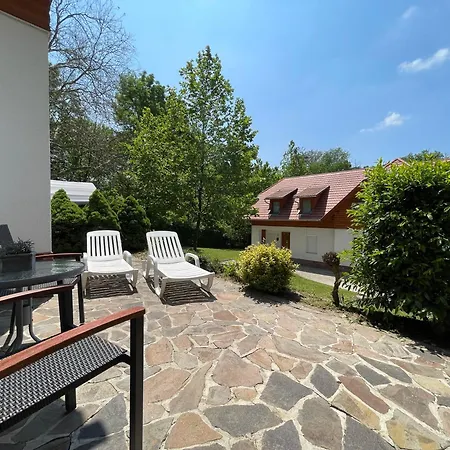 Kastelo Teraso Park Apartment With 25M Private Groundfloor Terrace Lejlighed